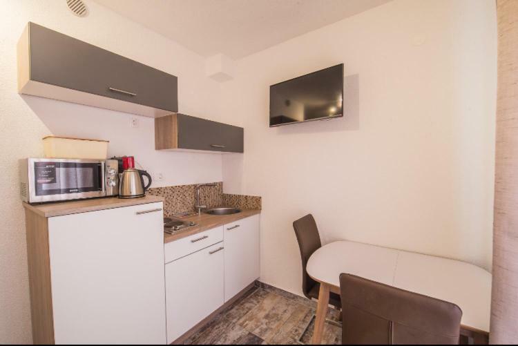 Noah Apartamento Vodice Exterior foto